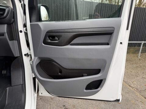 Vauxhall Vivaro L2H1 2900 SPORTIVE S/S 12