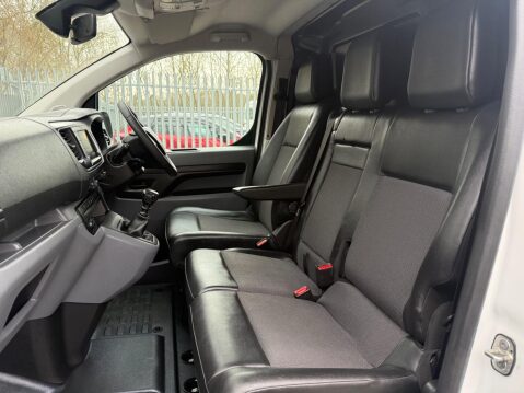 Vauxhall Vivaro L2H1 2900 SPORTIVE S/S 14