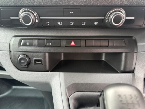 Vauxhall Vivaro L2H1 2900 SPORTIVE S/S 19