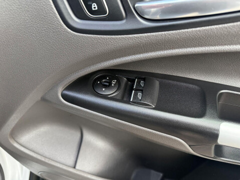 Ford Transit Connect 200 LIMITED TDCI 30