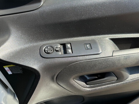 Peugeot Partner BLUEHDI PROFESSIONAL L1 25