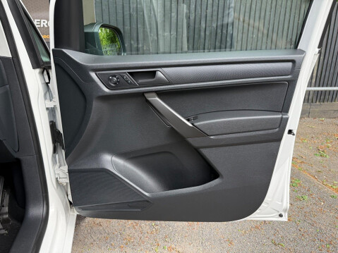 Volkswagen Caddy C20 TDI TRENDLINE 18