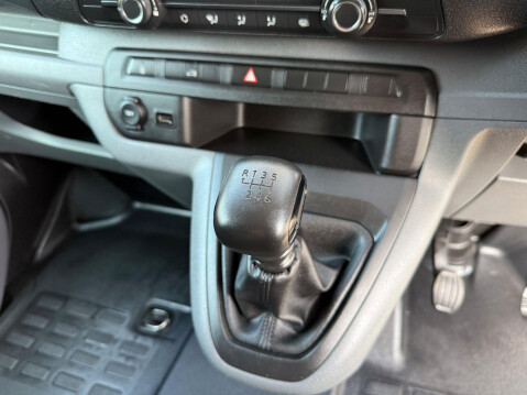 Vauxhall Vivaro L1H1 F2700 SPORTIVE S/S 31