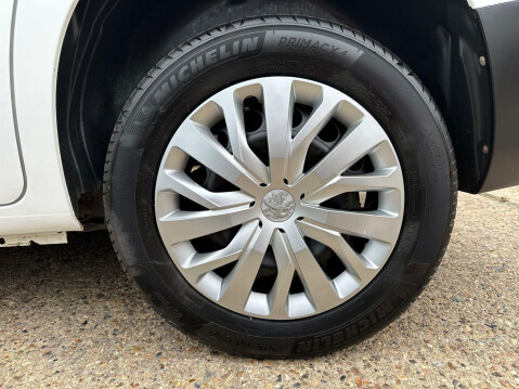 Peugeot Partner BLUEHDI PROFESSIONAL L1 15