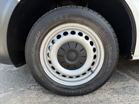 Volkswagen Transporter T28 TDI P/V STARTLINE 13