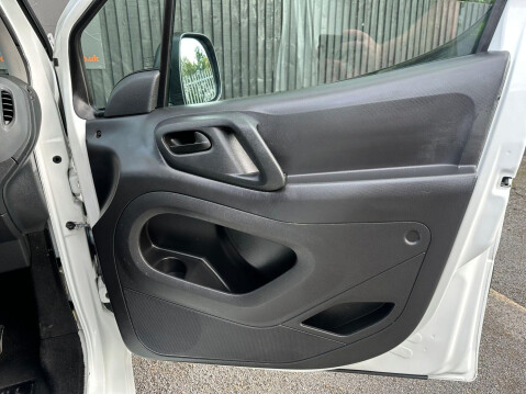 Peugeot Partner BLUE HDI PROFESSIONAL L1 13
