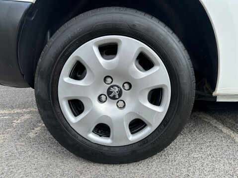 Peugeot Partner BLUE HDI PROFESSIONAL L1 4