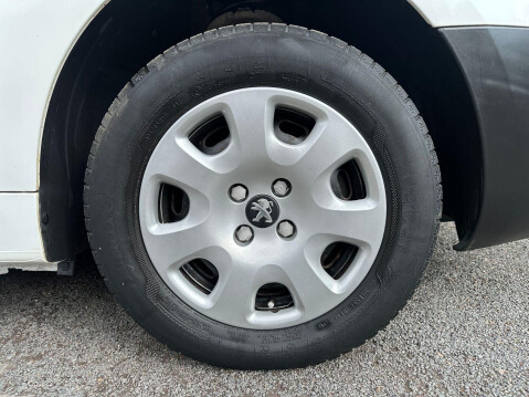 Peugeot Partner BLUE HDI PROFESSIONAL L1 5