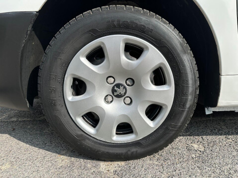 Peugeot Partner BLUE HDI PROFESSIONAL L1 7