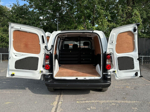 Peugeot Partner BLUE HDI PROFESSIONAL L1 22