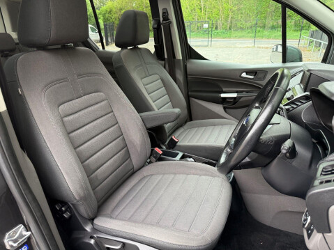 Ford Tourneo Connect TITANIUM TDCI 17