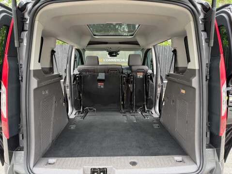 Ford Tourneo Connect TITANIUM TDCI 44