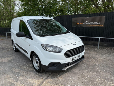 Ford Transit Courier BASE