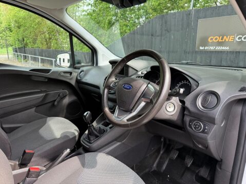 Ford Transit Courier BASE 16