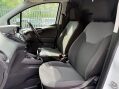 Ford Transit Courier BASE 20