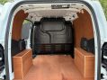 Ford Transit Courier BASE 32