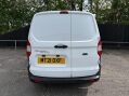 Ford Transit Courier BASE 8