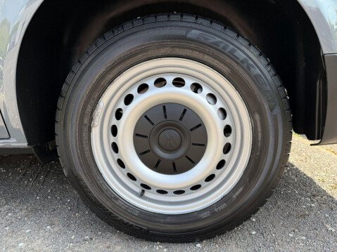 Volkswagen Transporter T28 TDI P/V STARTLINE 15