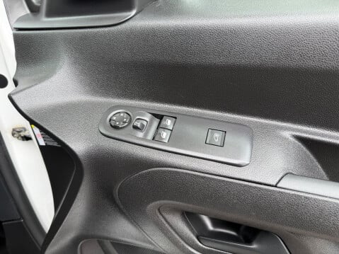 Peugeot Partner BLUEHDI PROFESSIONAL L1 29
