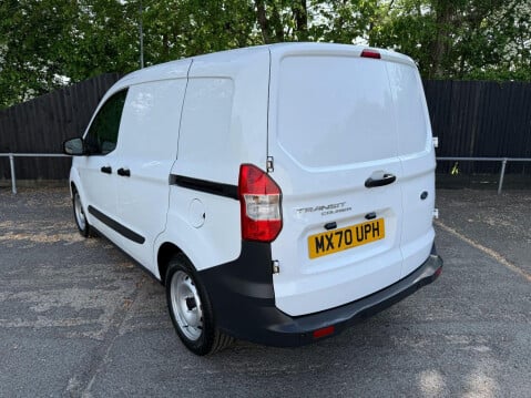 Ford Transit Courier BASE TDCI 7