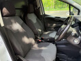 Ford Transit Courier BASE TDCI 17