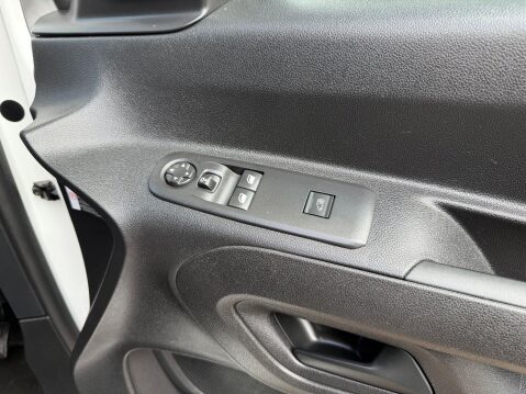 Peugeot Partner BLUEHDI PROFESSIONAL L1 26
