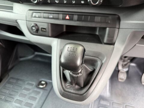 Vauxhall Vivaro L1H1 F2700 SPORTIVE S/S 31