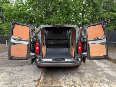 Vauxhall Vivaro L1H1 F2700 SPORTIVE S/S 38