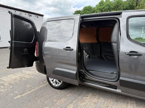 Peugeot Partner BLUEHDI PROFESSIONAL L2 31