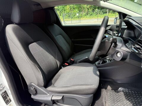 Ford Fiesta BASE TDCI 17