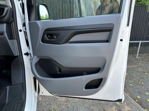 Vauxhall Vivaro L2H1 2900 SPORTIVE S/S 12