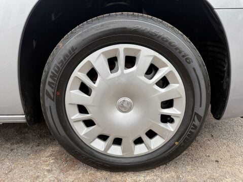 Vauxhall Combo L1H1 2300 SPORTIVE S/S 5