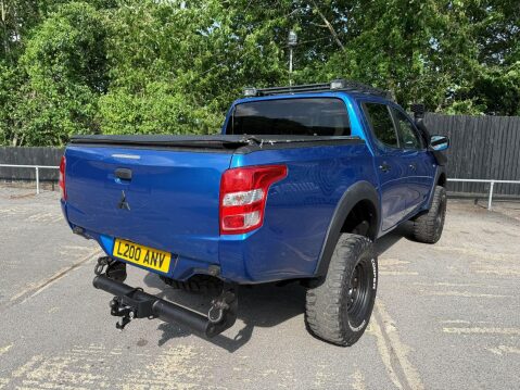 Mitsubishi L200 DI-D 4WD TITAN DCB 10