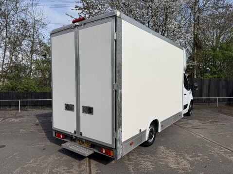 Renault Master 35 L2H1 P/C 10