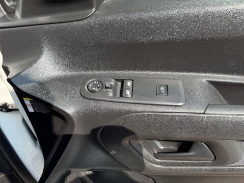 Peugeot Partner BLUEHDI PROFESSIONAL L1 29