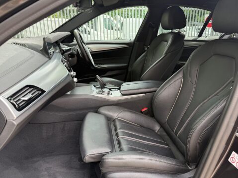 BMW 5 Series 530E M SPORT 22
