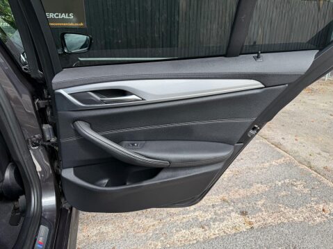 BMW 5 Series 530E M SPORT 26