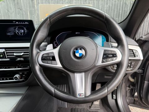 BMW 5 Series 530E M SPORT 32
