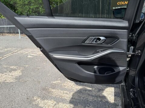BMW 3 Series 330E M SPORT PHEV 27