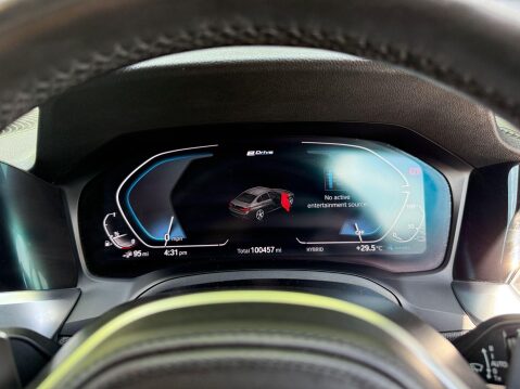 BMW 3 Series 330E M SPORT PHEV 31
