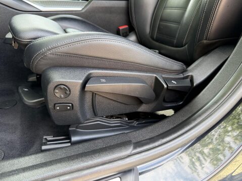 BMW 3 Series 330E M SPORT PHEV 36