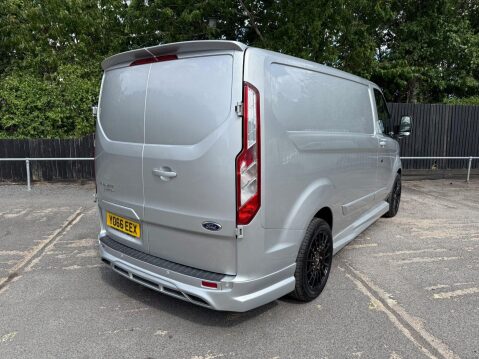 Ford Transit Custom 270 LIMITED LR P/V 10