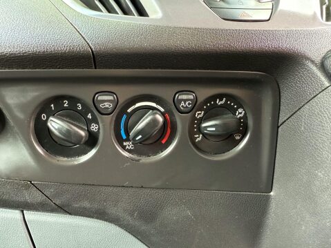 Ford Transit Custom 270 LIMITED LR P/V 29