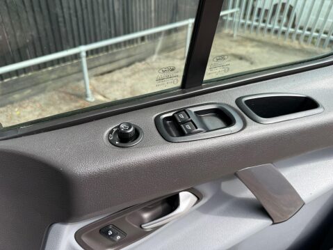 Ford Transit Custom 270 LIMITED LR P/V 35