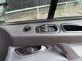 Ford Transit Custom 270 LIMITED LR P/V 36