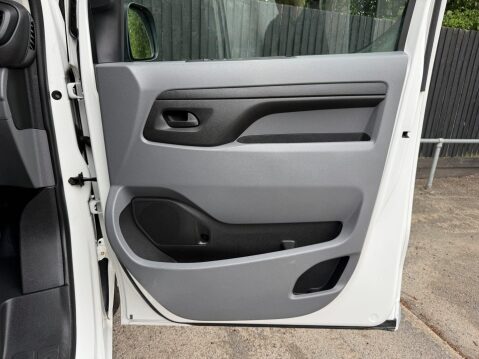 Vauxhall Vivaro L2H1 2900 SPORTIVE S/S 18