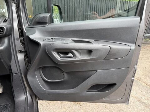 Toyota Proace City L1 ACTIVE 14