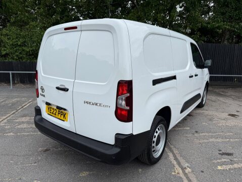 Toyota Proace City L2 ICON 10