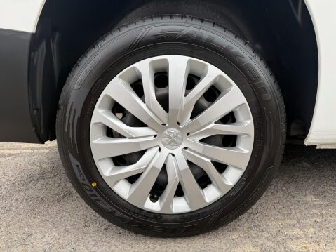 Peugeot Partner BLUEHDI PROFESSIONAL PREMIUM L2 5