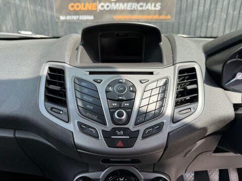 Ford Fiesta BASE TDCI 25